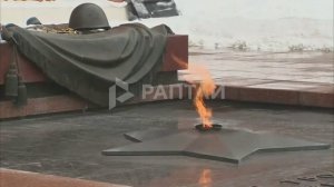 Глава МИД Швейцарии и генсек ОБСЕ возложили цветы к могиле Неизвестного солдата