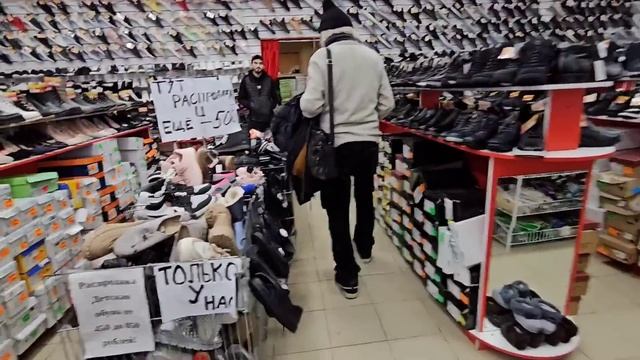 Irina hindi life/Индийский муж тоже соблазнился большими скидками. Самый быстрый шопинг. смотреть онлайн