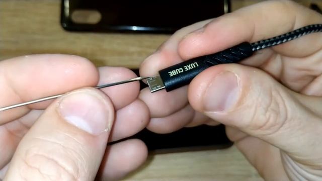 Как починить Micro USB кабель зарядки без паяльника._HD