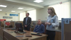 В Серпухове коммунальные службы круглосуточно убирают снег