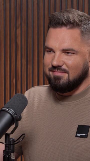 МНЕ ИНТЕРЕСНЫ ТЕМЫ КОТОРЫЕ ЗАТРАГИВАЮТ КАЖДОГО ЧЕЛОВЕКА Маша Федосова #shorts #лицаволейбола #sport