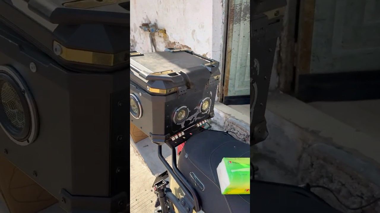 Устанавливаю музыку на электроскутер Ninebot E300P MK2 + 4 литиевые батареи 72В/112Ач смотреть онлайн