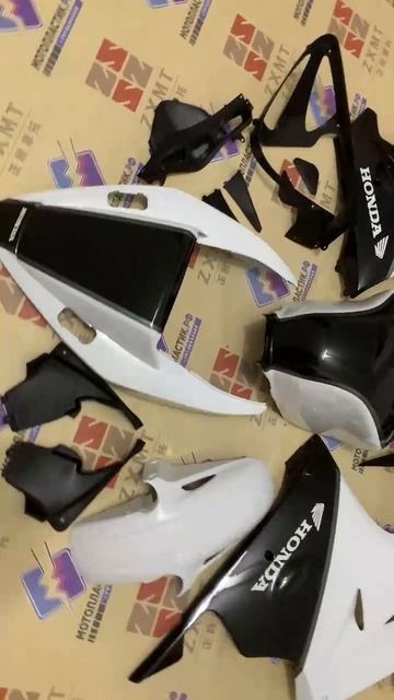 г. Санкт-Петербург Honda VFR800 2002-2013 ||| мотопластик.рф