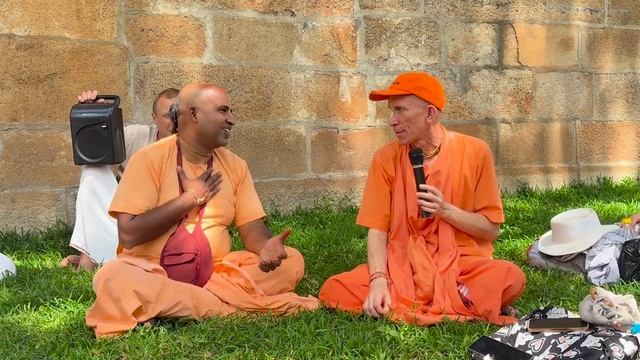 (04.02.26) Катха об Альварах (у храма Ранганатхи в Шрирангаме)