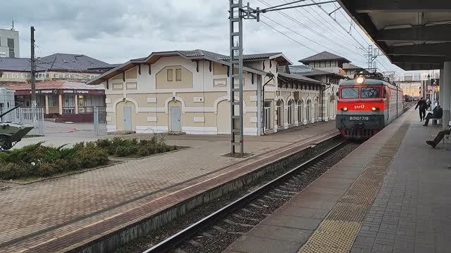 Проезд тепловоза Проезд тепловоза