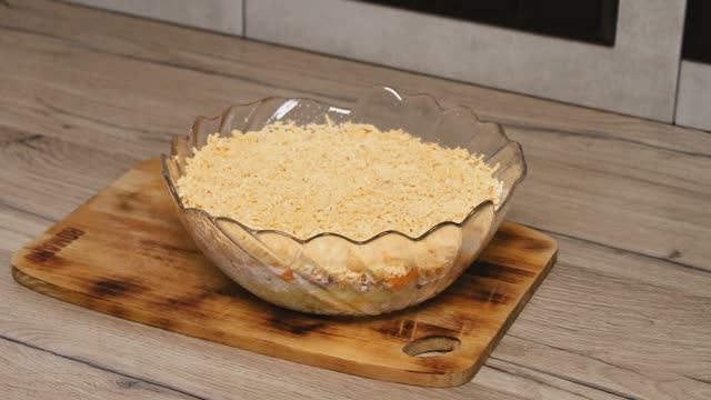 Салат Мимоза рецепт на любой праздничный стол Салат Мимоза рецепт на любой праздничный стол