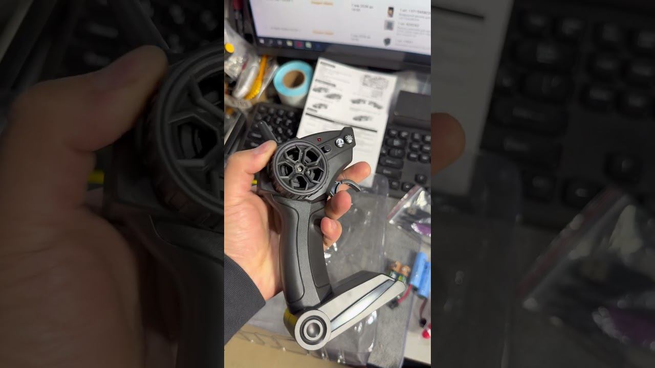 Гоночная машинка на пульте управления Xiaomi SU7 Ultra #машинка #гоночная #xiaomi #su7ultra смотреть онлайн