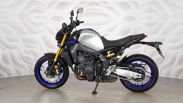 Yamaha MT-09 (FZ-09) vin RN69J-002421