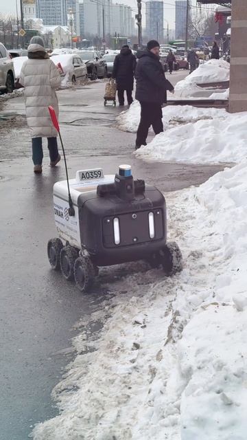 Robot's life in Moscow, Ramenki #роботы #ровер #Яндекс #москва