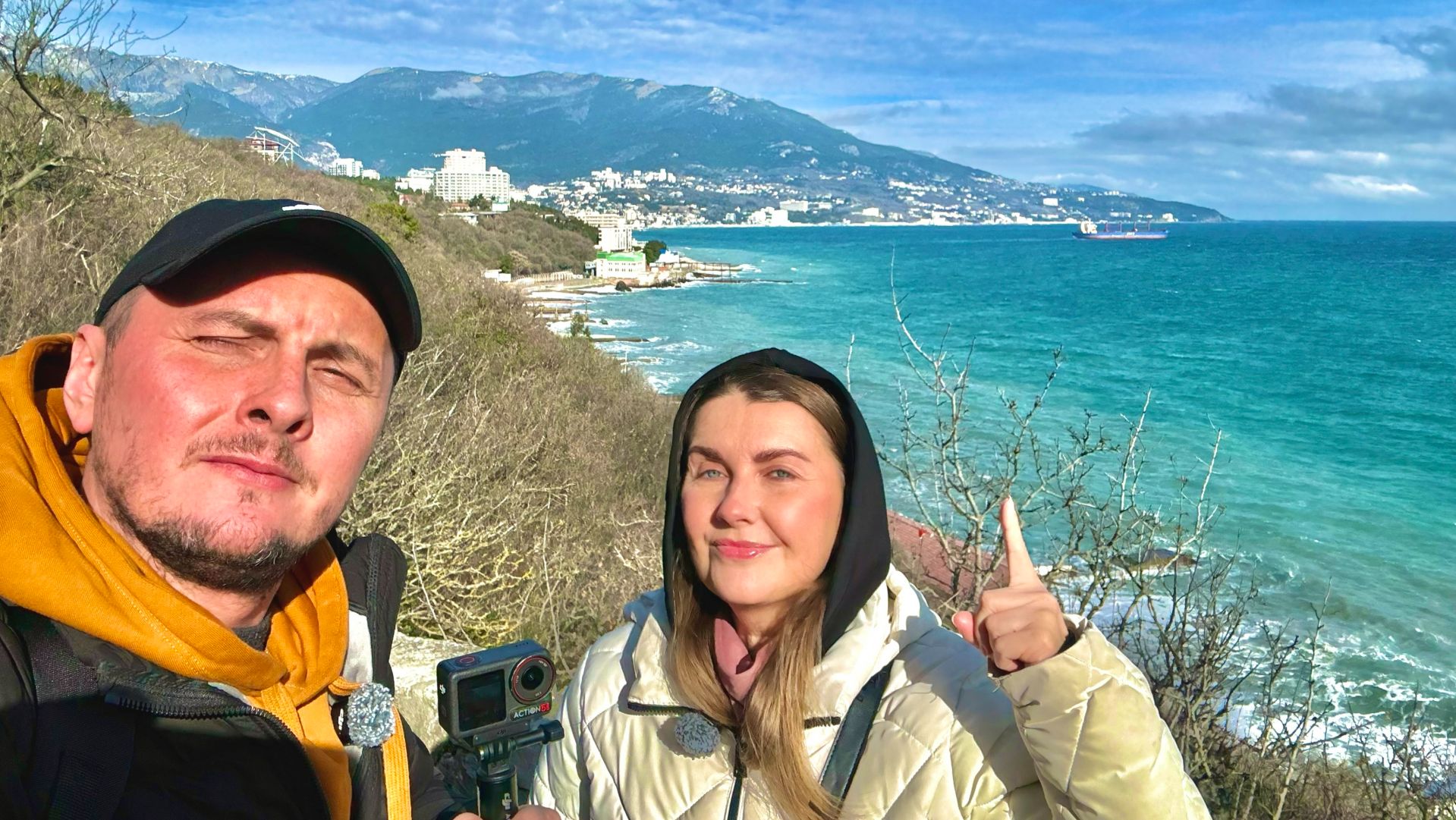 ЯЛТА 2026. РЕАЛИИ побережья. Дикий трек от Ливадии на Приморский пляж. Крым сегодня смотреть онлайн