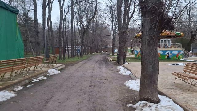 гуляю в парке катаюсь на колесе обозрение смотреть онлайн