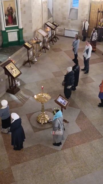 Храм Ксении Петербургской, Отче наш