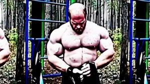 рассказываю про ситуации в спортзале, или в (тренажёрном зале)