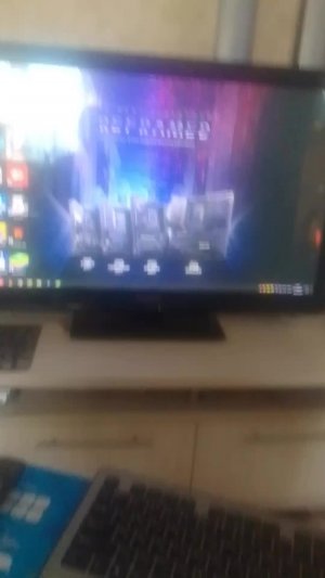 играю в амогус и в другие какие-нибудь игры которые есть на компьютере у меня