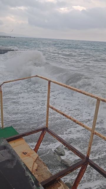 Море волнуется раз…