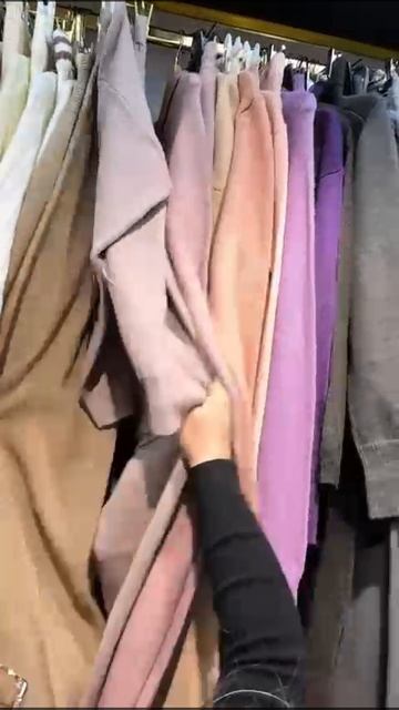 ЖИЛЕТКИ ЯРКИХ ЦВЕТОВ 👍КУРТКИ #садовод  #жилетка #женскаяодежда