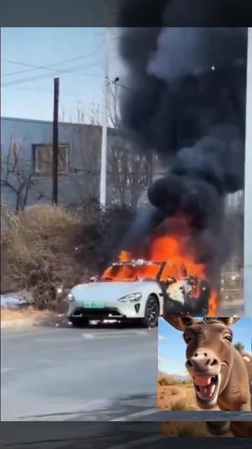 Xiaomi SU7 — фейерверк после взрыва подушек безопасности