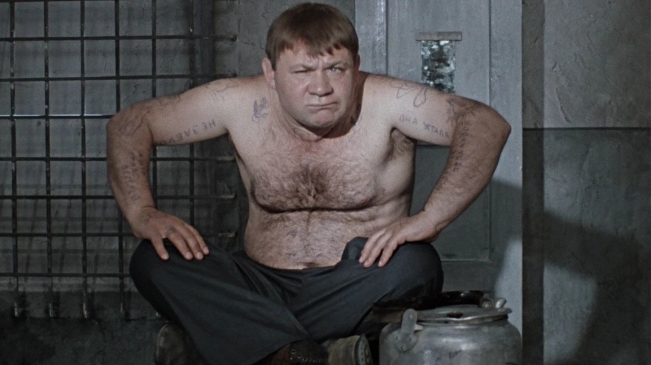 «Джентельмены удачи» (1971) Помогите, хулиганы зрения лишают!