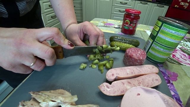 Солянка с фасолью смотреть онлайн