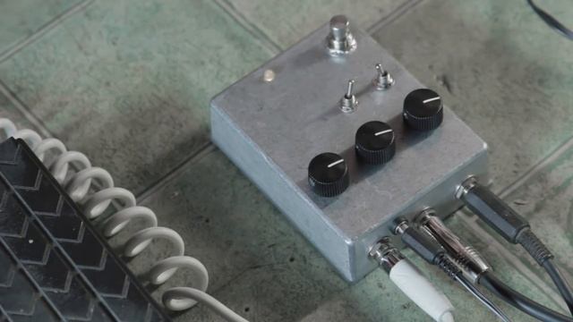 Madbeanpedals Freekout DIY clone of EHXs Frequency Analyzer