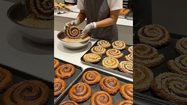 Как приготовить уникальные миндальные лепешки в Корее