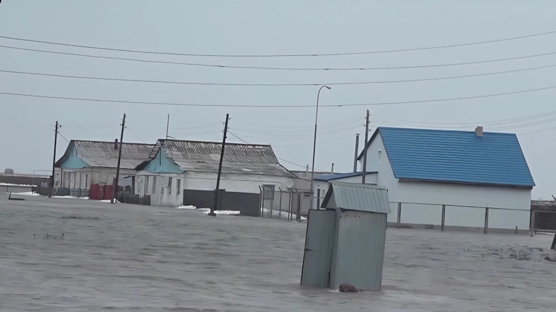 Спасатели и местные жители общими усилиями готовятся к весенним паводкам в Казхастане смотреть онлайн