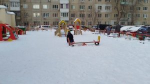 паркур зимой, на 100 лайков будет продолжение более сложные трюки!