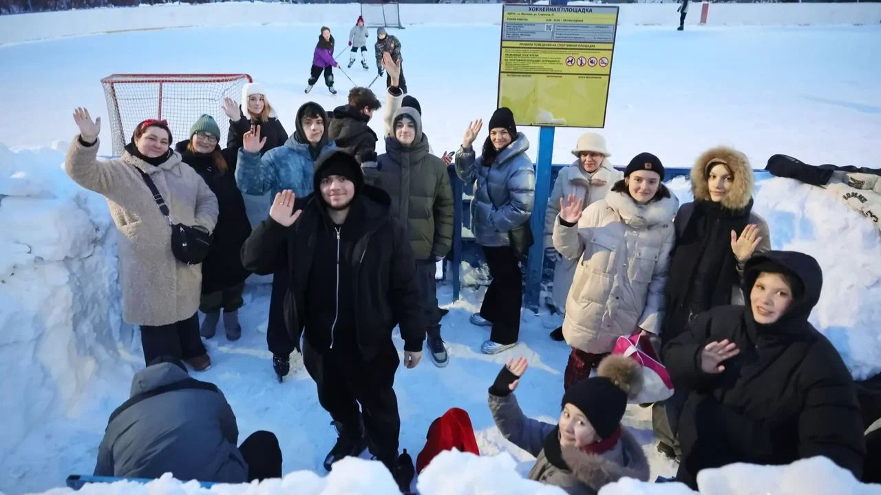 Мороз не страшен! Мытищинцы активно проводят время на катках смотреть онлайн
