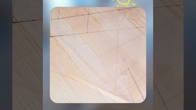 1000047919.mp4 (Собака наблюдает за устройством лестницы на 2 этаж в доме А-фрейм)