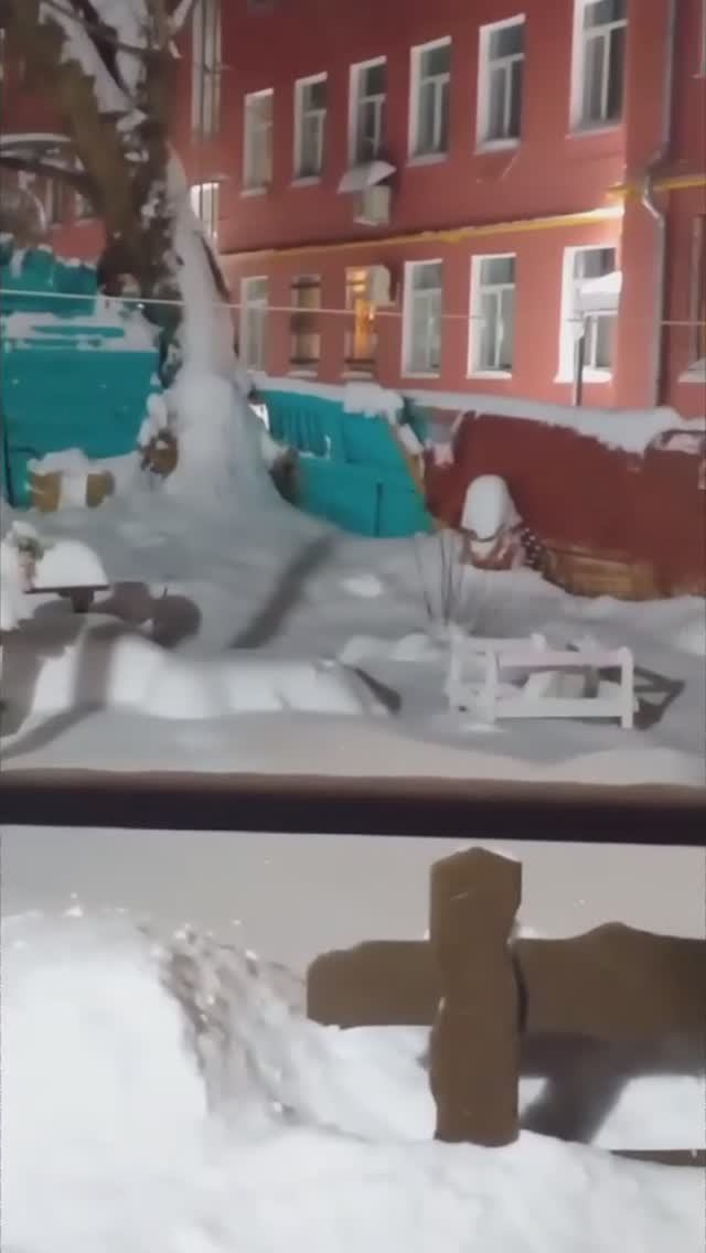 Самара, зима — лето, вид из окна.