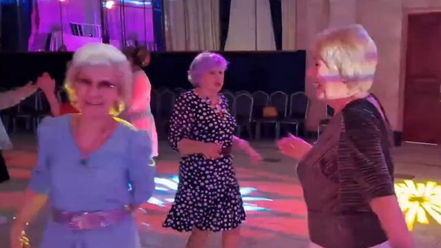 Он мужчина, хоть куда!