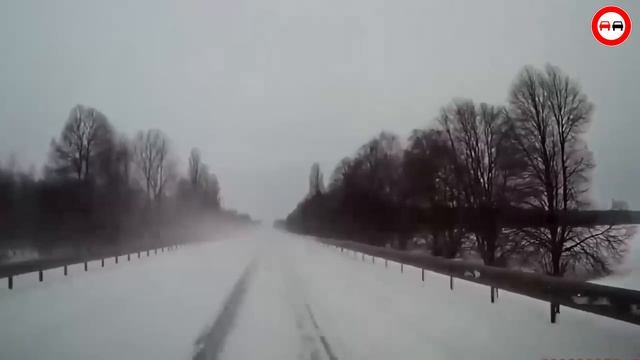 Шокирующие Аварии и ДТП Снятые на Регистратор. Шокирующие Аварии и ДТП Снятые на Регистратор.