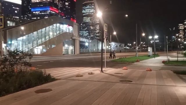 Путешествия 2025, прогулки по городу. Москва (часть 4) смотреть онлайн