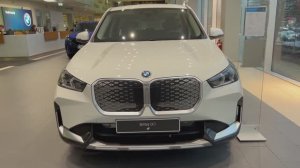 BMW iX1 2026 обзор