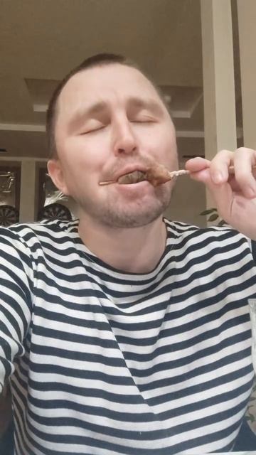 Чё там как с пятницей 🤣