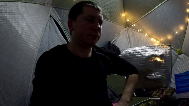 Без багорика я бы их не достал!!! Зимняя рыбалка на Лёща!!! Река Волга!!! смотреть онлайн