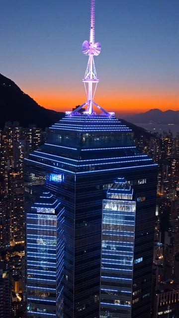 Ночной пейзаж Гонконга! Огни города ночью снятые дроном смотреть онлайн