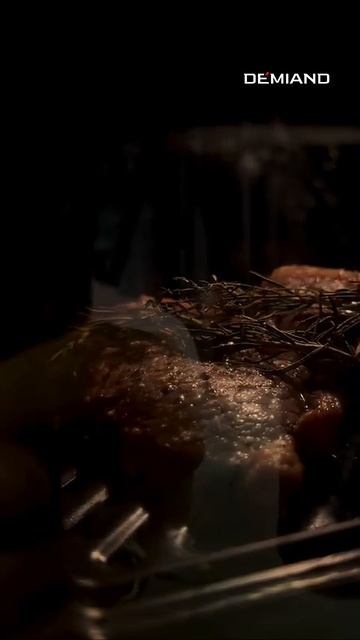 Стейк с розмарином 🥩 смотреть онлайн