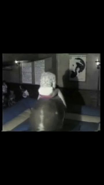 Скачка на быке. Юморной ржач. Старые приколы смотреть онлайн