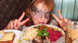 Мукбанг СКУМБРИЯ ПРЕДУПРЕЖДАЕТ! Чем ПРОЩЕ Тем ВКУСНЕЕ закон ДОМОХОЗЯЙКИ. еданакамеру/мукбанг/