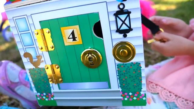 Сюрпризы Игрушки в разноцветных карзинках смотреть онлайн