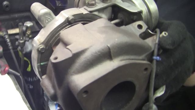 Турбина мотора V9X Nissan Infiniti. Нюансы диагностики течи масла.