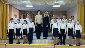 «Ехала деревня». А. Ростовская. Средний хор «Арт-этюд». Инструментальные отделения.