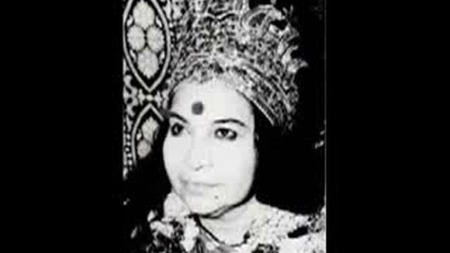 Ганеша Атхарва Ширша  Шри Матаджи исполняет .
Ganesha Atharva Shirsha spoken by Shri Mataji Herself