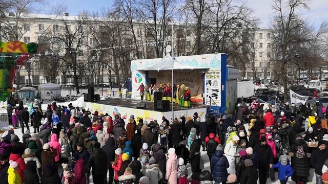 Славный праздник Масленица в Уфе