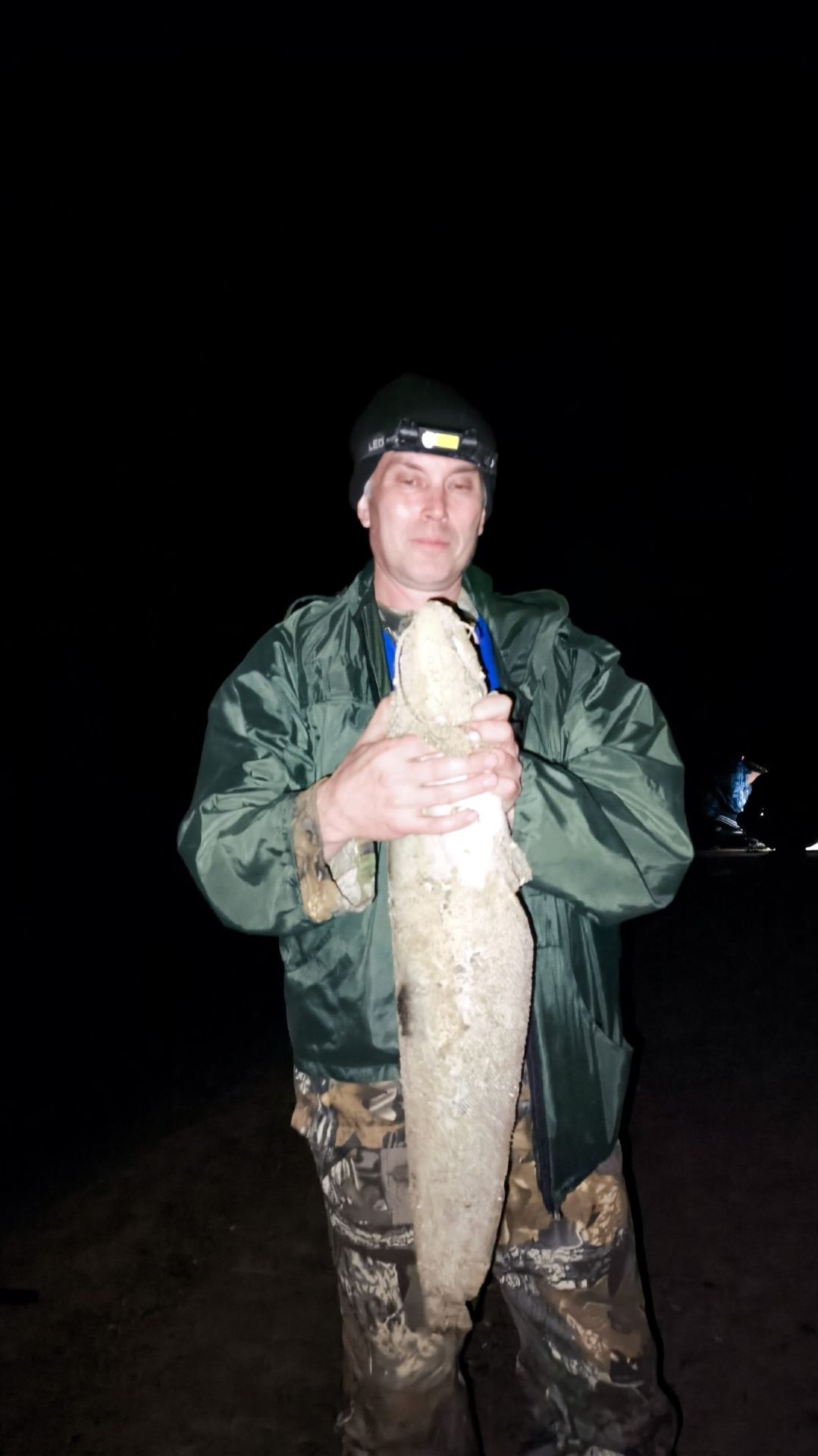 С друзьями на Сурском водохранилище в июне. смотреть онлайн