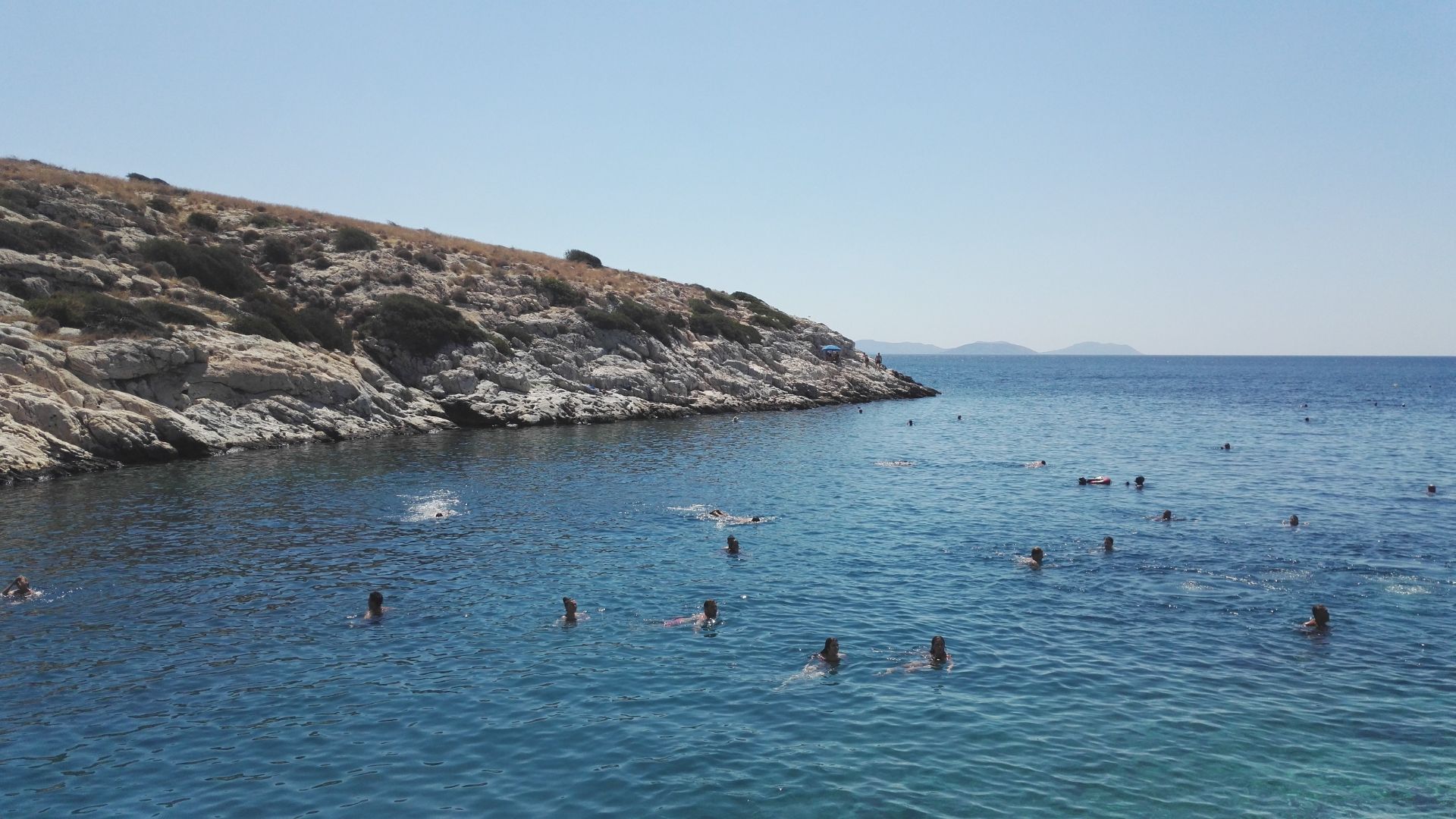 Пляж Врахакья. Афины район Вульягмени