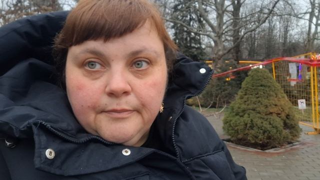 ем мороженое в парке наслаждаюсь жизнь смотреть онлайн