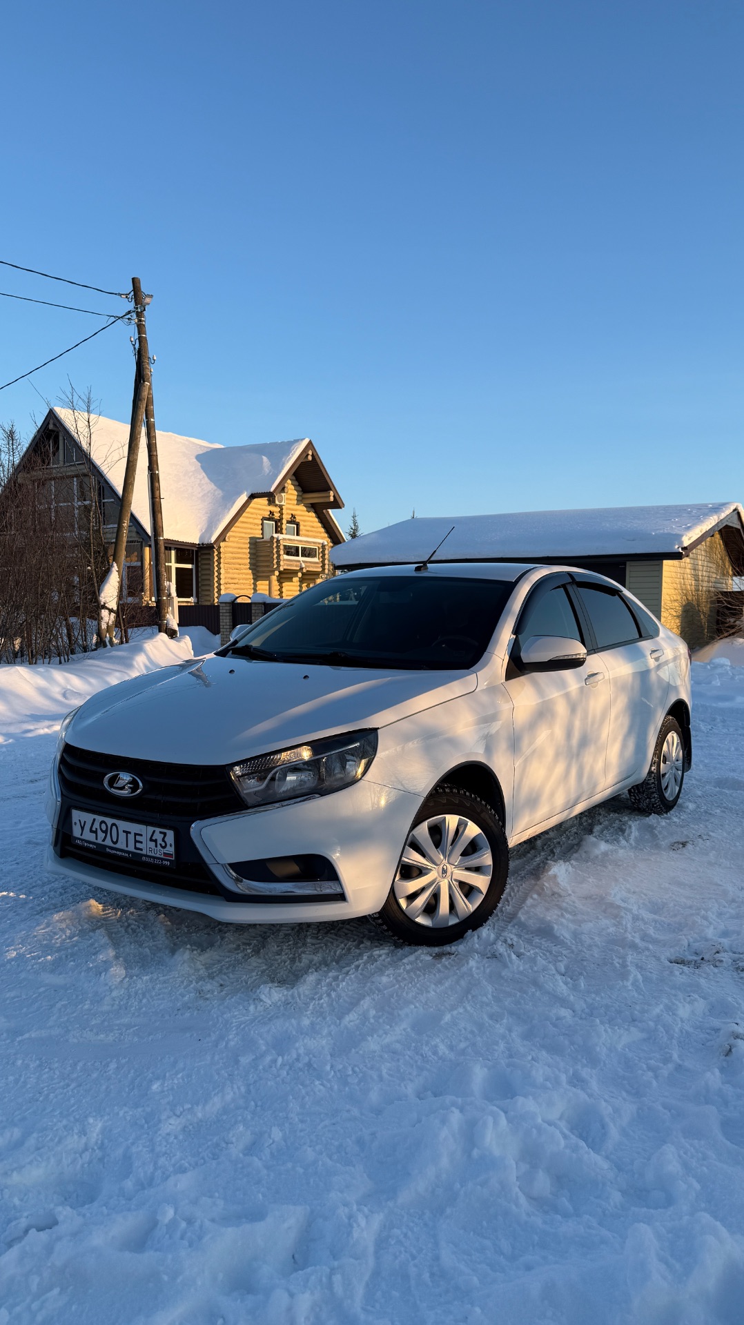 Видеообзор на Lada Vesta