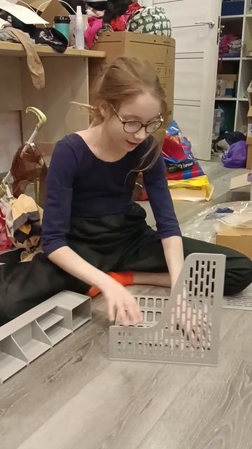 Лоток вертикальный Deli E9849, справятся даже дети!